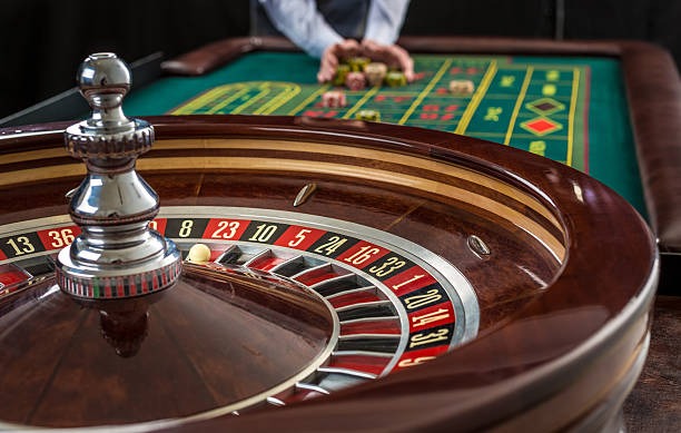 imperialtoto Dragon Tiger Live betting interface showing stake options and account balance